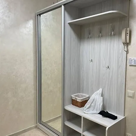люкс роксолани 16 Apartment