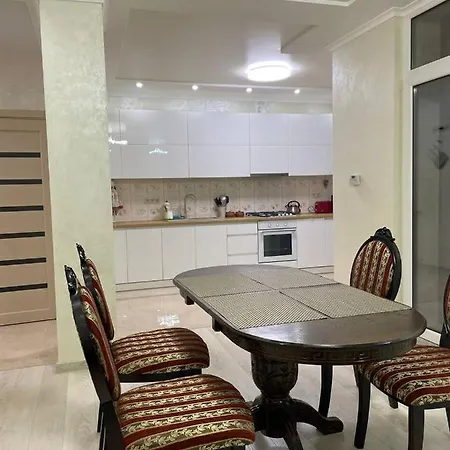 люкс роксолани 16 Appartement *